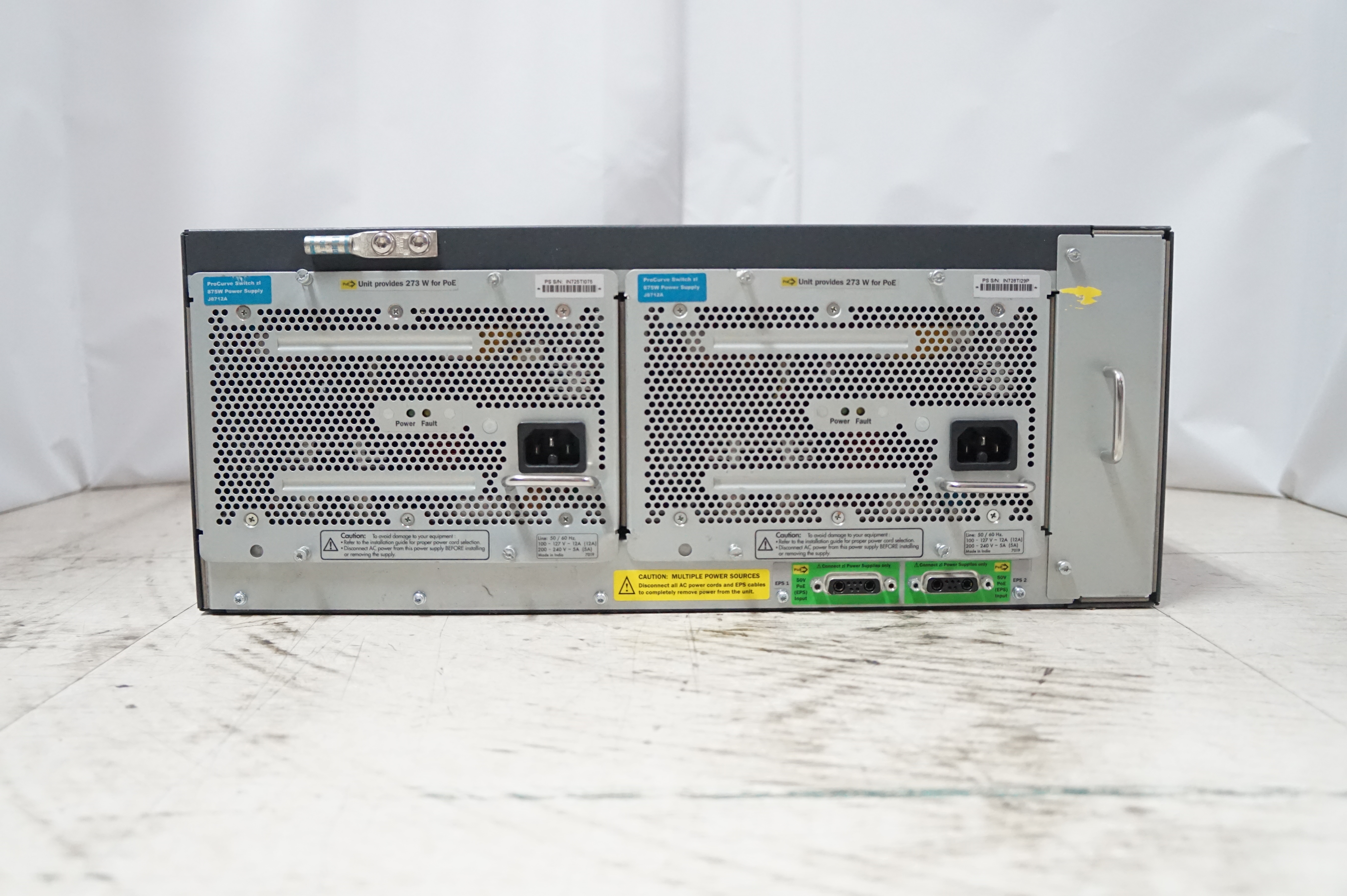 HP J8697A J8697A HP ProCurve switch chassis 5406zl w/ 2*POWER SUPPLY(J8712A) +Ra - Picture 1 of 1